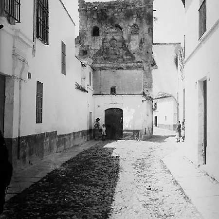 En San Basilio Junto A Torre De Belen